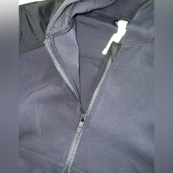 LULULEMON black jacket - Picture 3 of 4